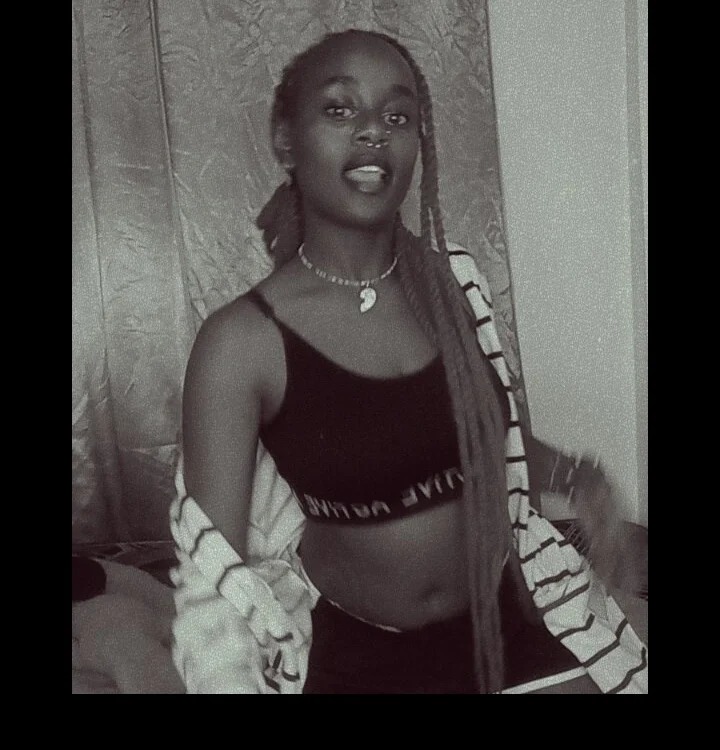 empress_b Chatroom