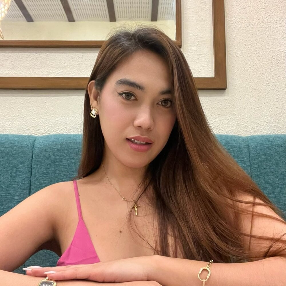 erotic_lover28 Chatroom