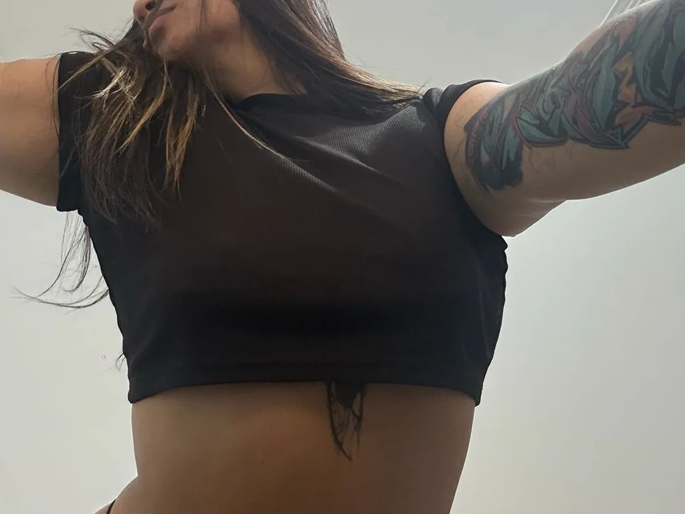 erotic_samanta Chatroom