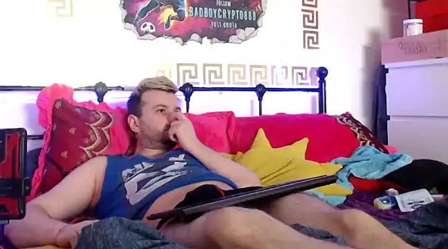 erotictoyboy69 Chatroom