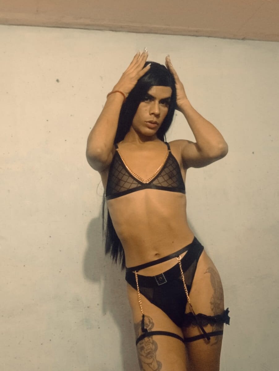 estefani_robles Chatroom