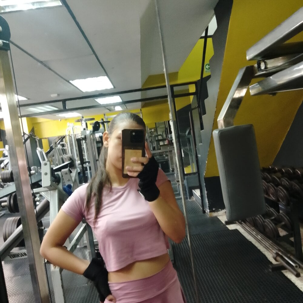 estefanyabreu Chatroom