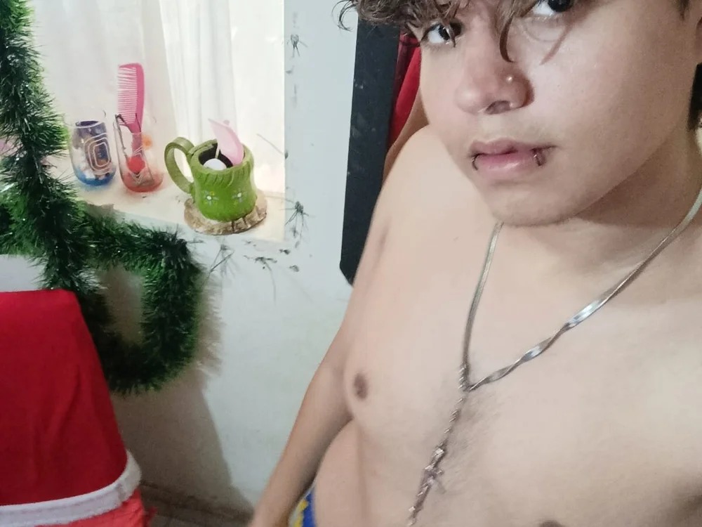 ethan_cortes Chatroom