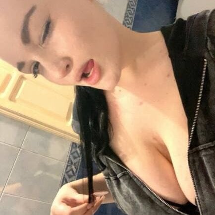 eva__stream Chatroom