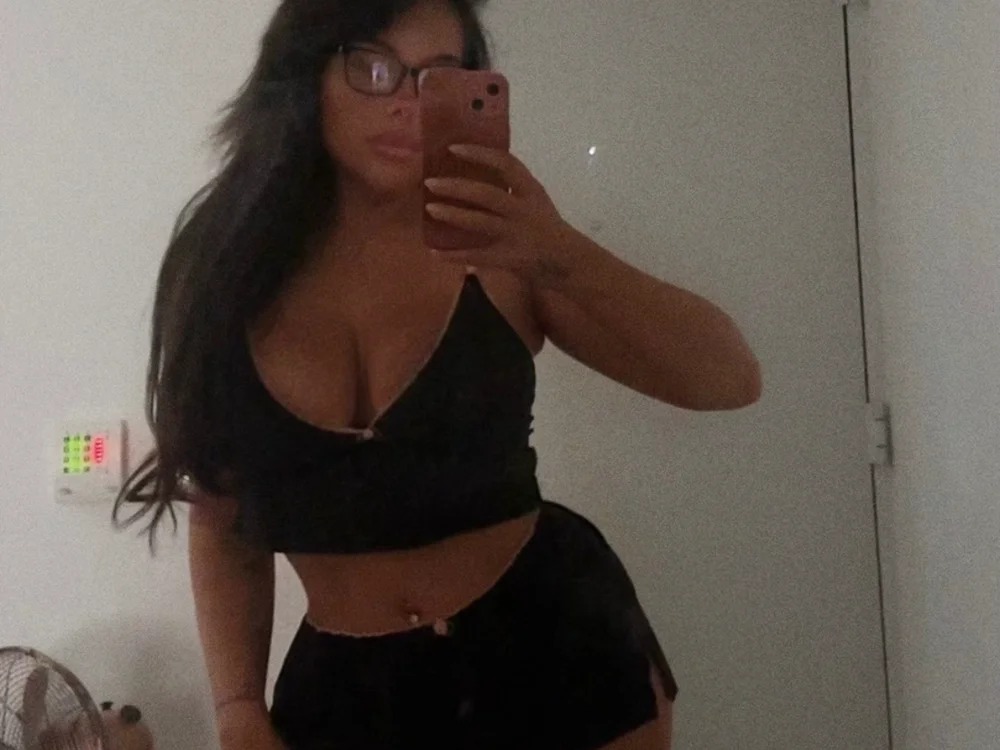eveloves_ Chatroom