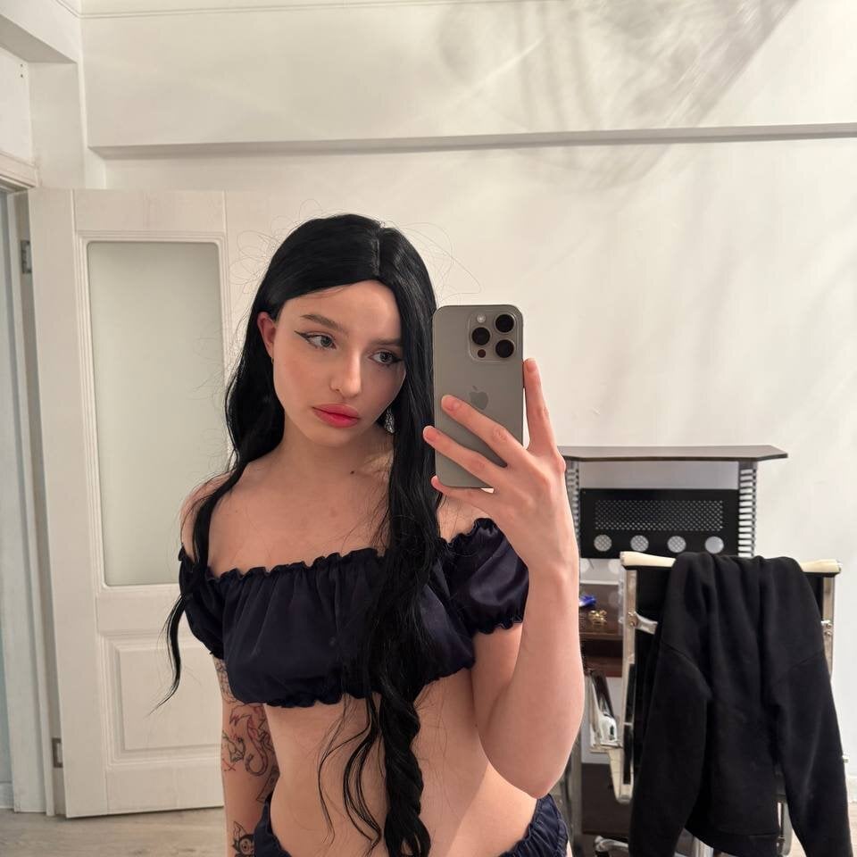 eweline_more Chatroom