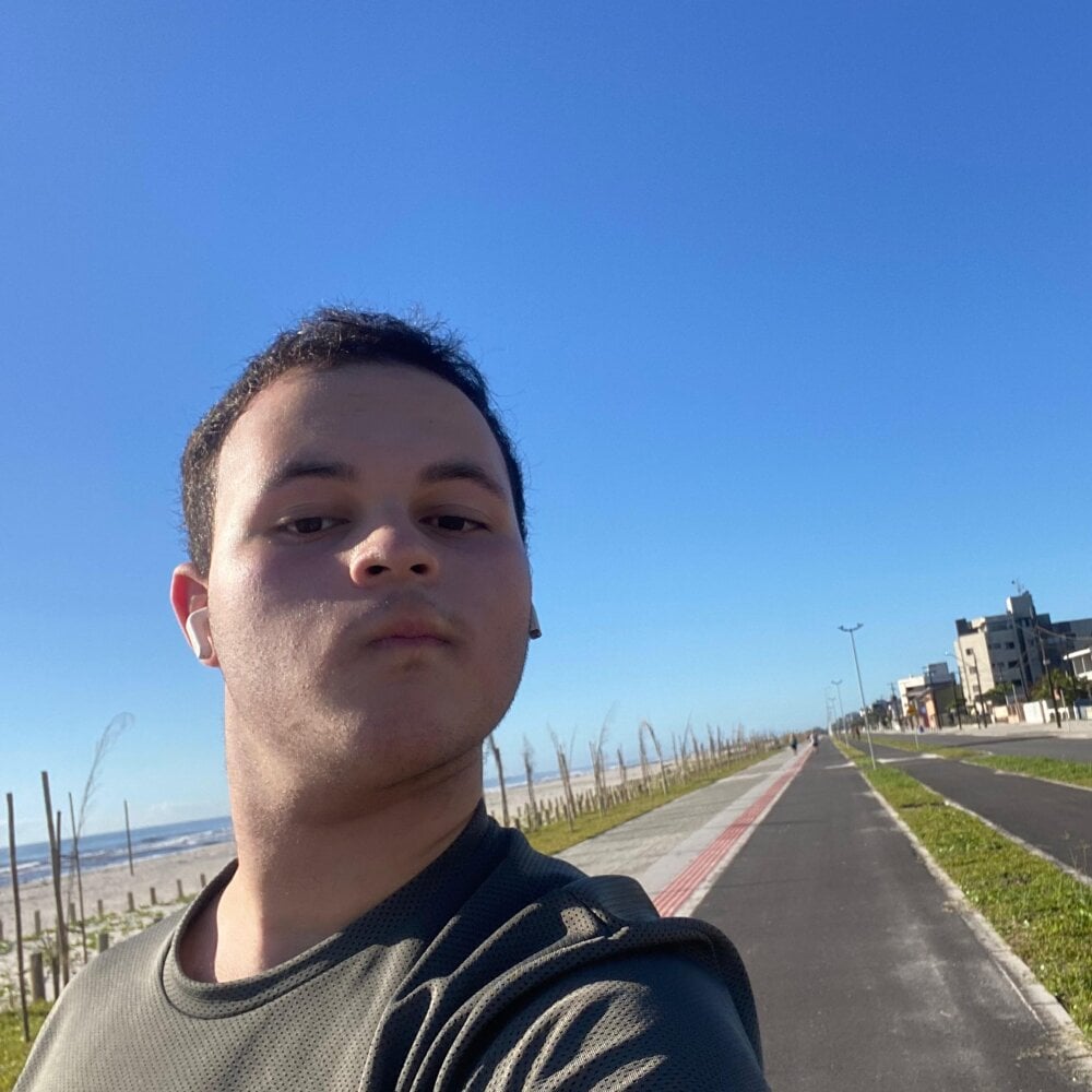 flywithme19 Chatroom