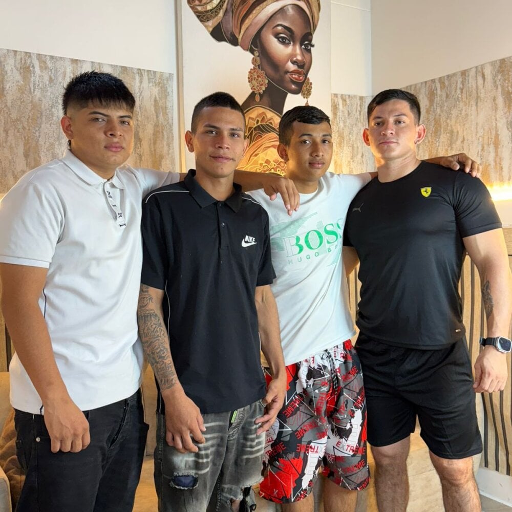 friendslikeplay Chatroom