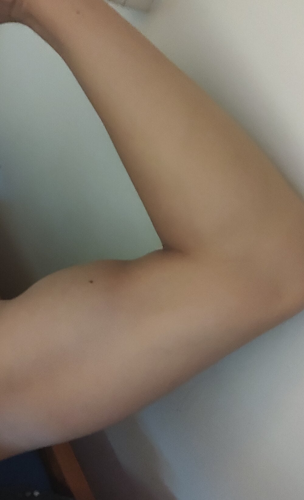 frognippleboy Chatroom