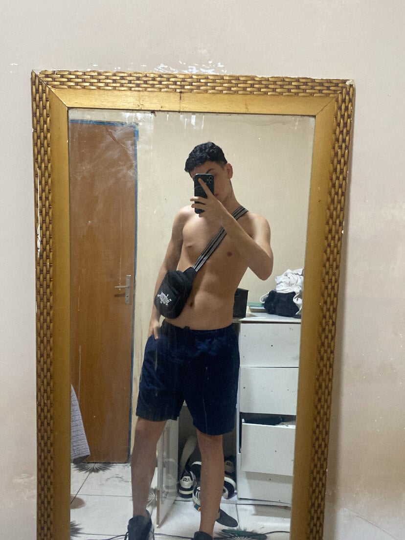 garoto19sex Chatroom