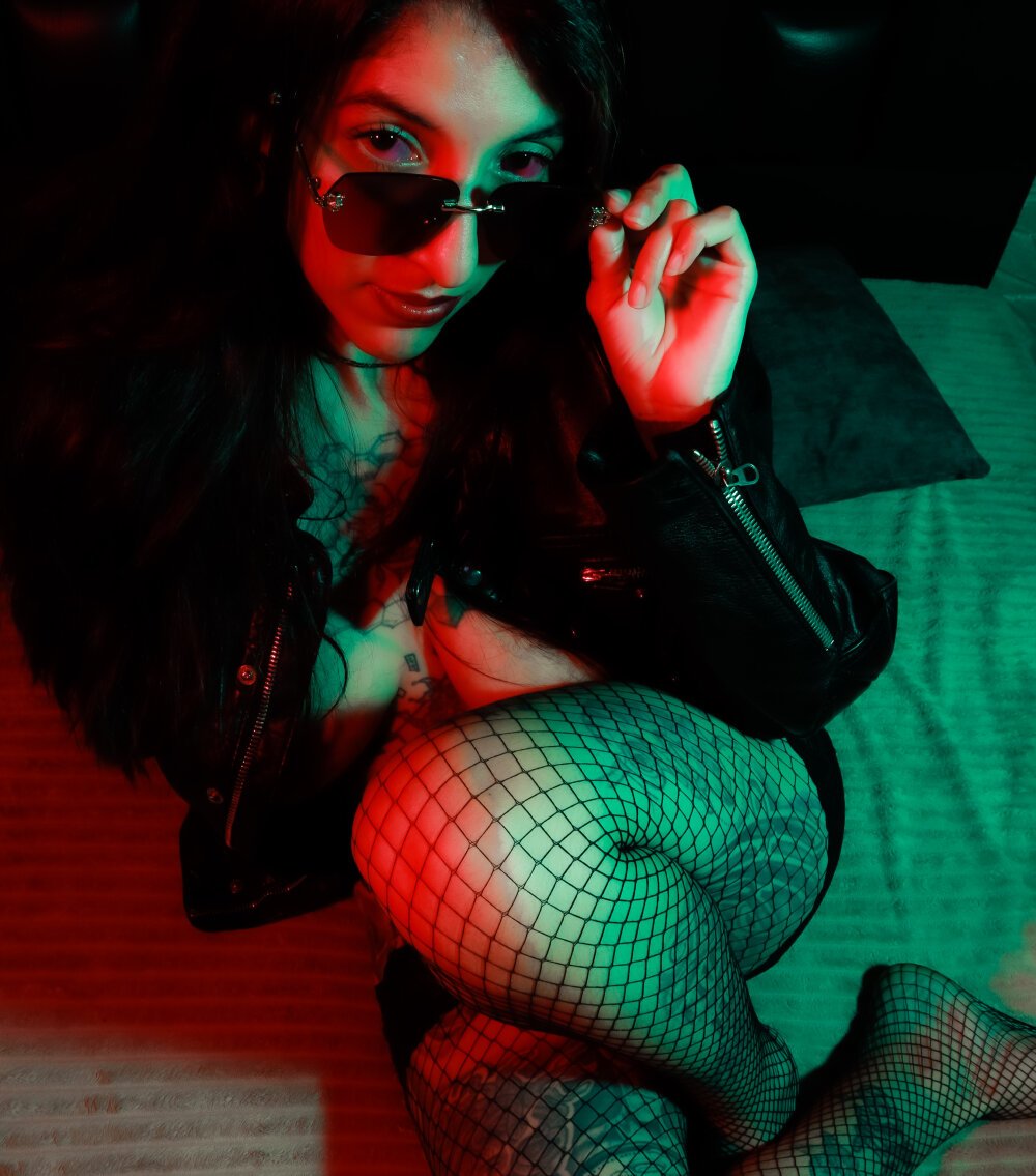 ghostwomaan Chatroom