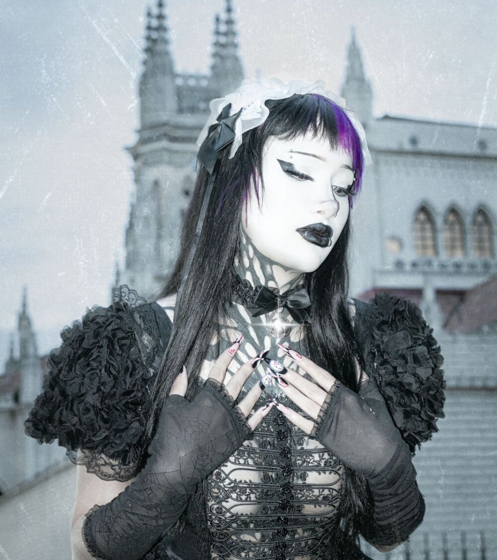 goth_d0ll Chatroom