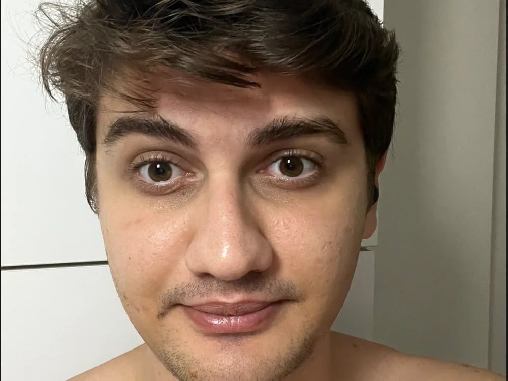 hazel_boyy Chatroom