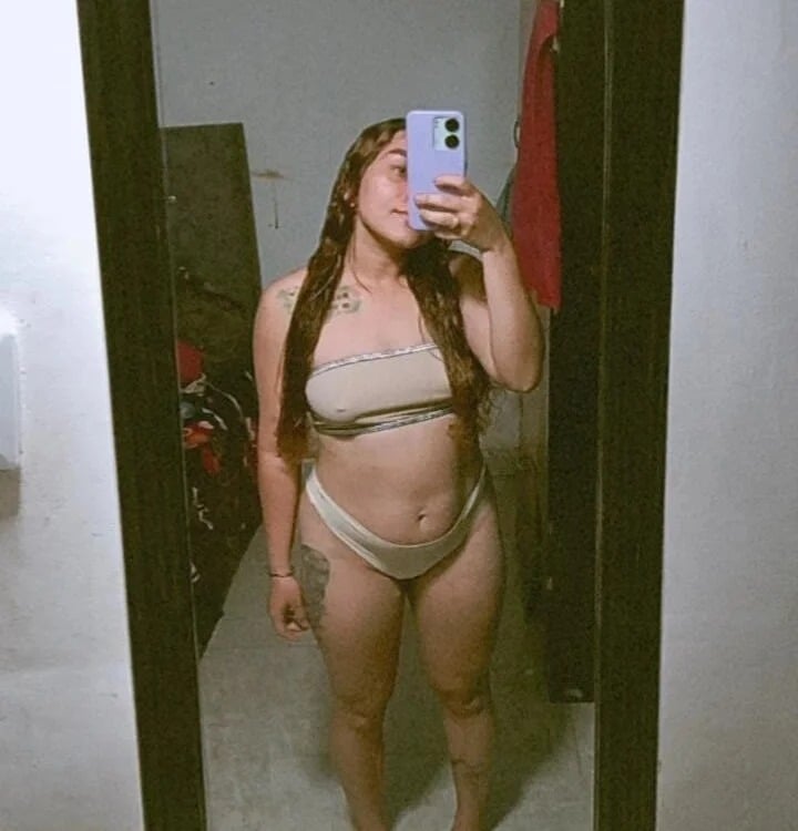 hazel_mora Chatroom