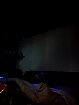 hesjustafriend Chatroom