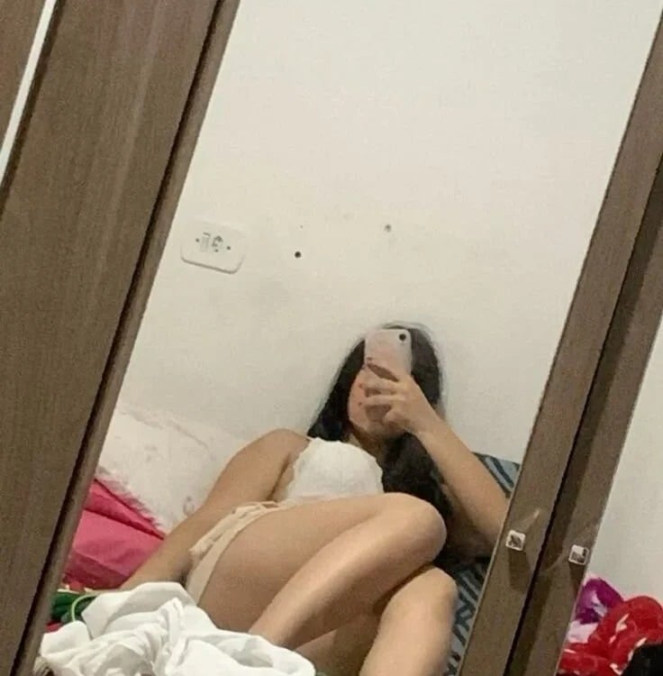 hibaa21 Chatroom