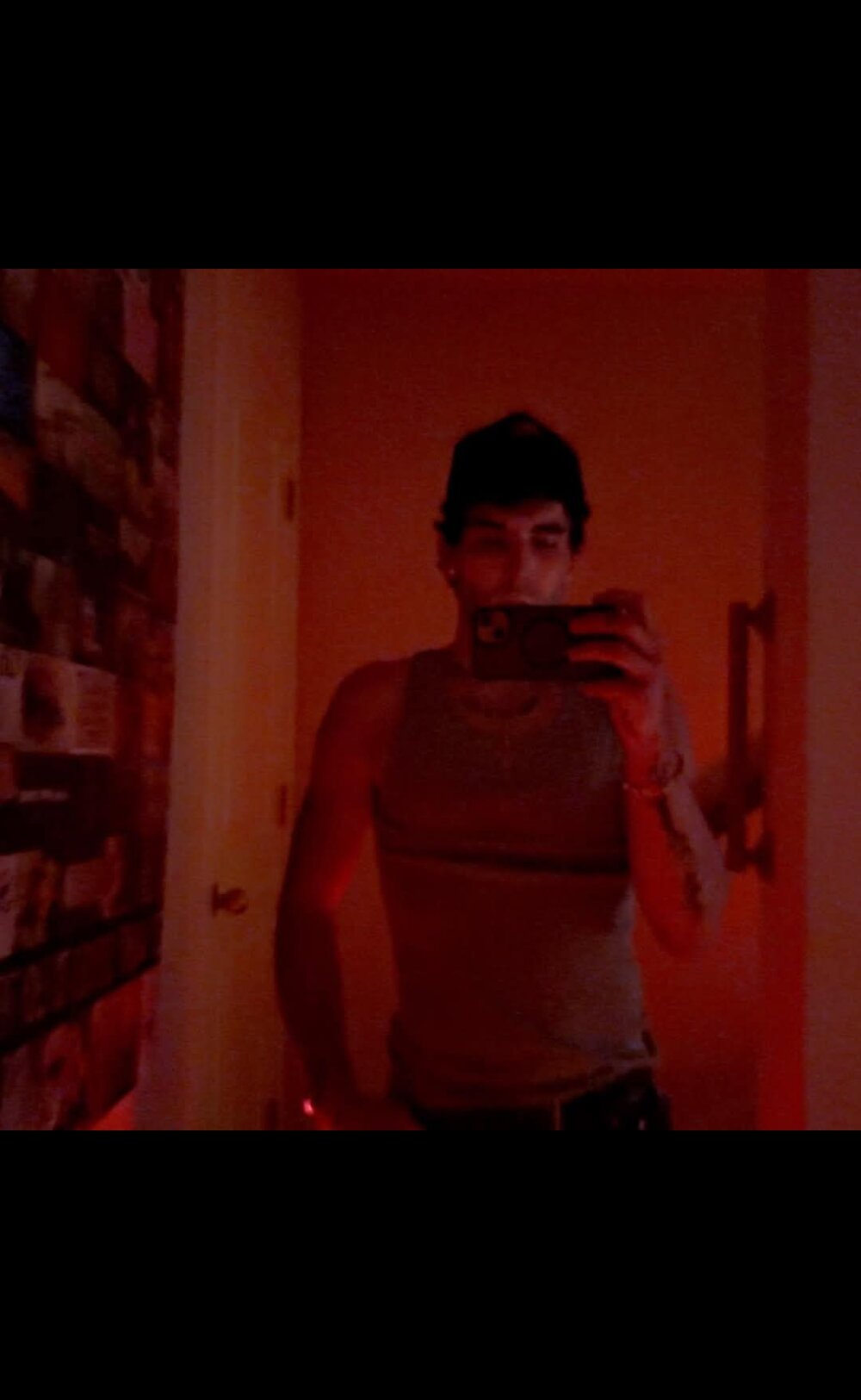 hitmehardns Chatroom