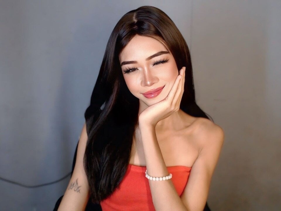 holyakiesha Chatroom
