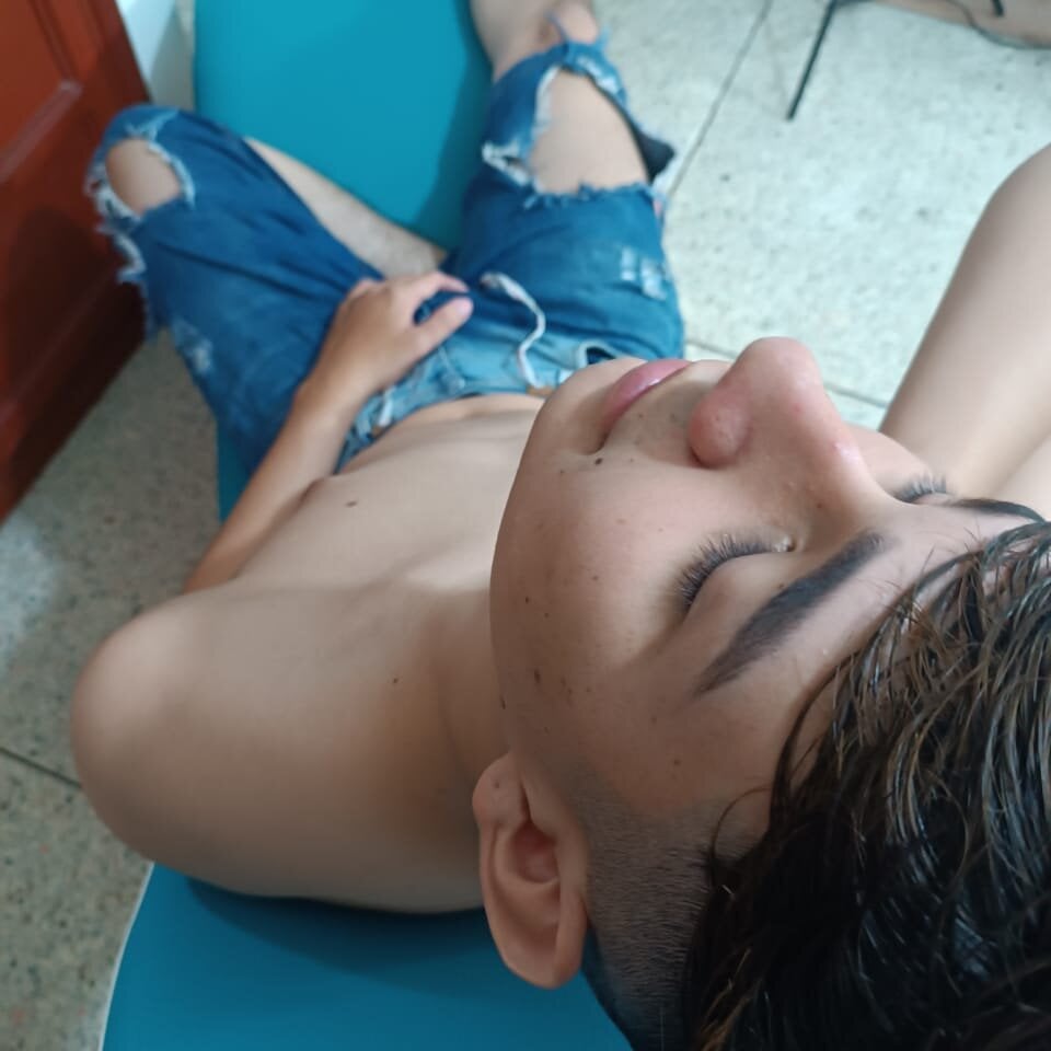 hot_eddy Chatroom