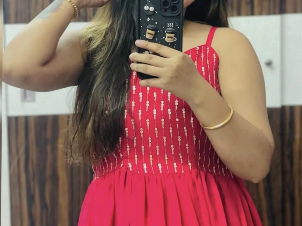 hot_priyaaa Chatroom