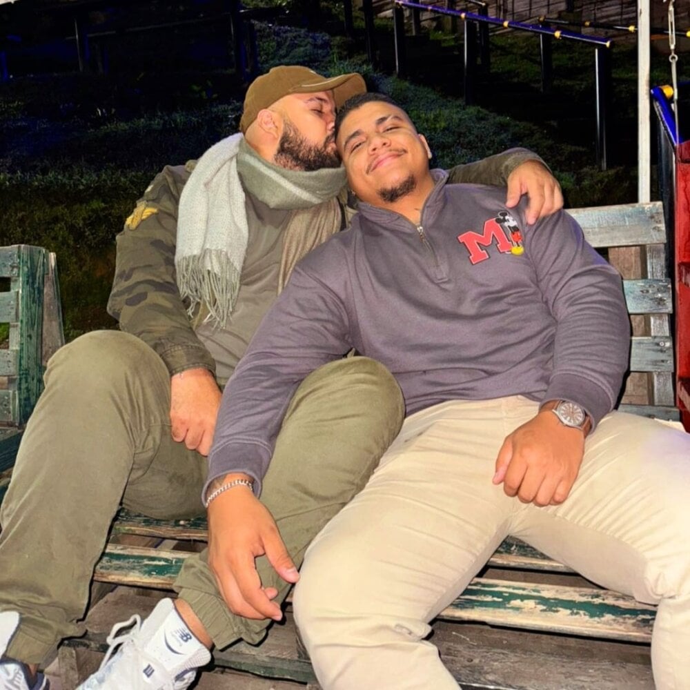 hotandreadyboys Chatroom