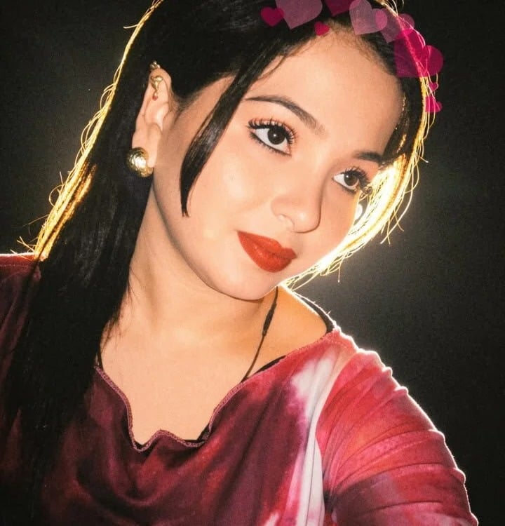 hoti_Komal Chatroom