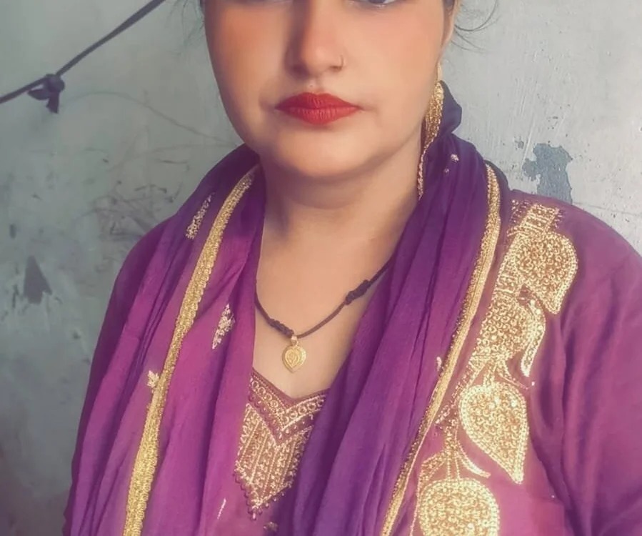 hoty_aaru Chatroom