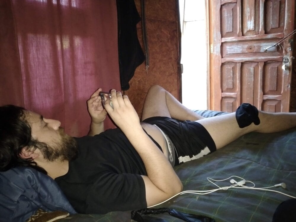 houseofpleassure Chatroom