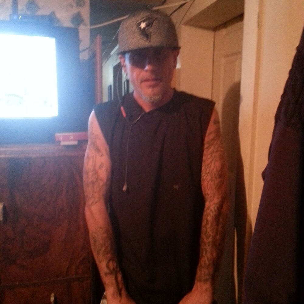 hugdick1977 Chatroom