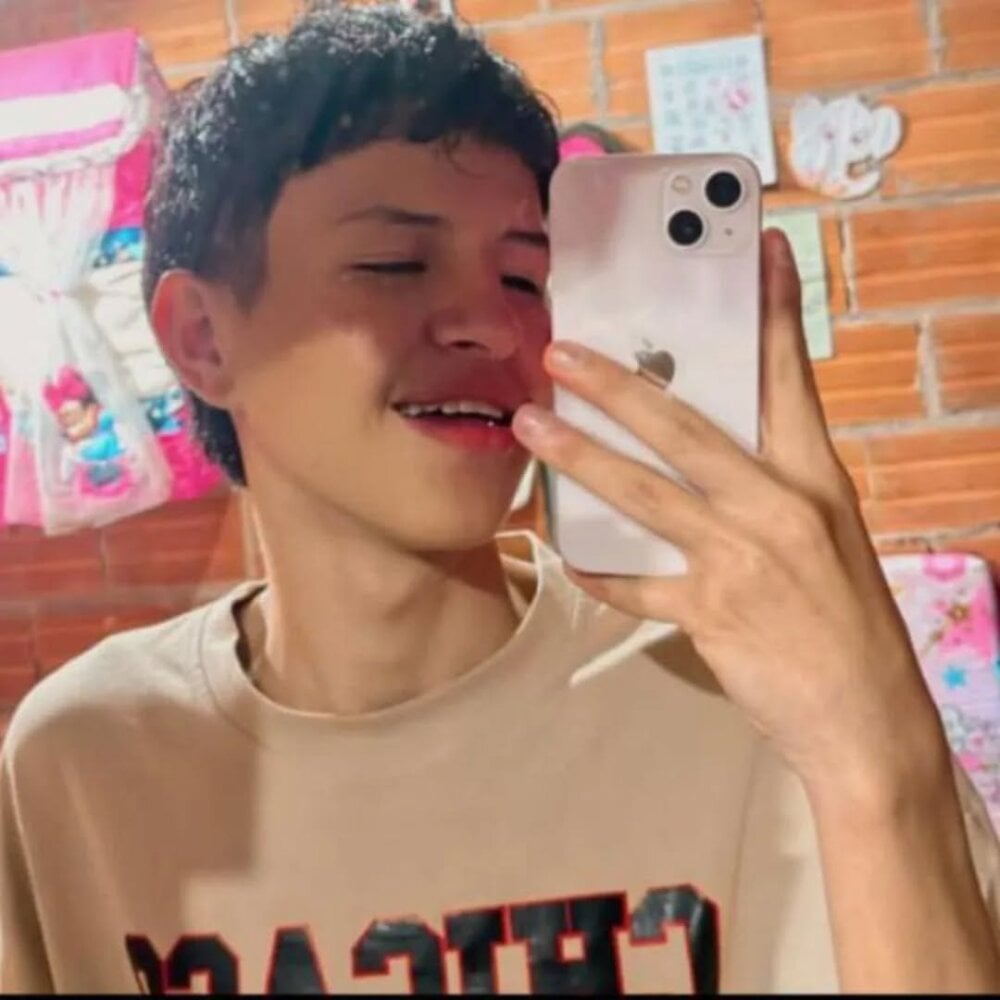 iam_lukas__ Chatroom