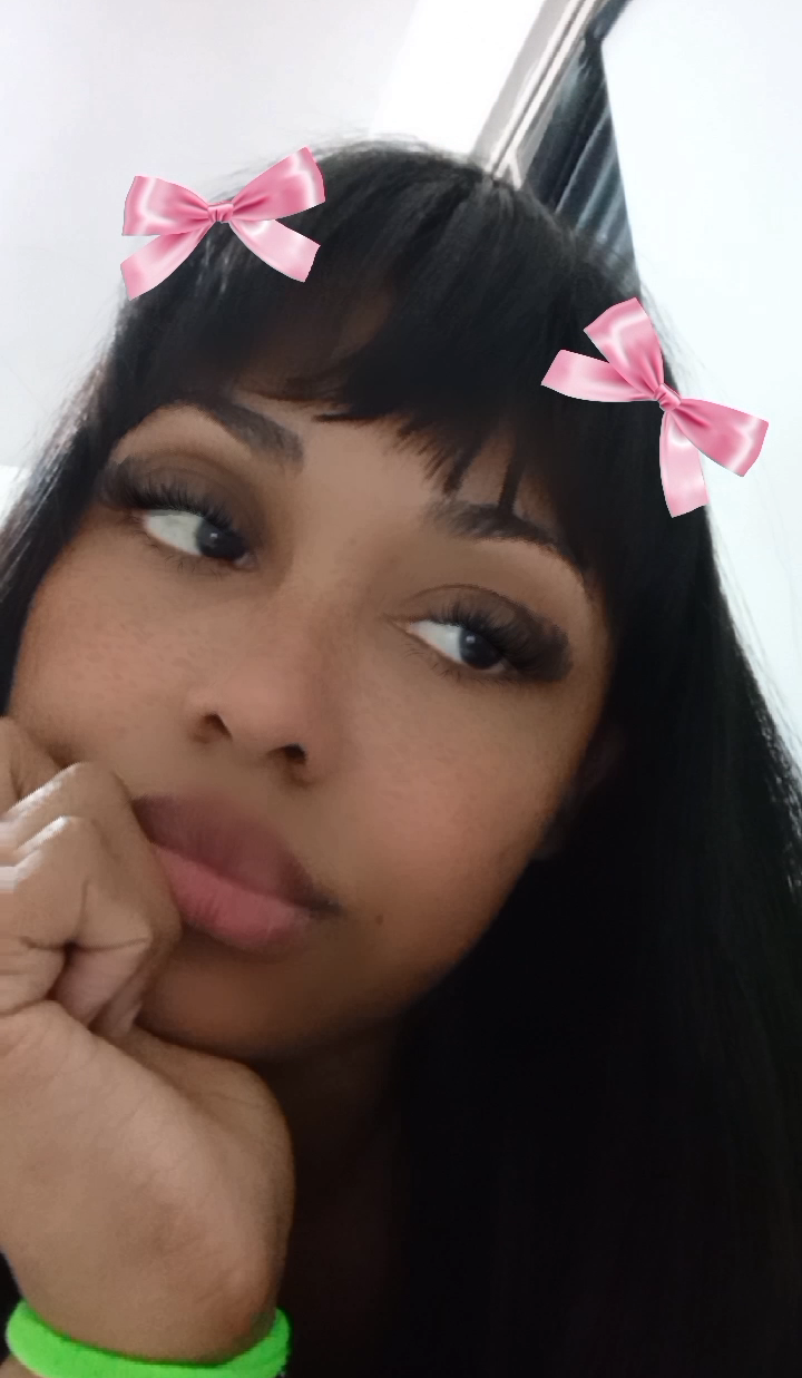 indiazinhabella27 Chatroom