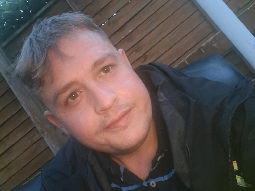 insatiableforMILF Chatroom