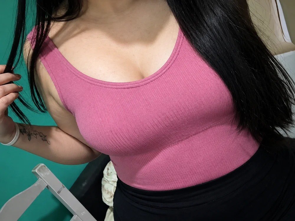 iris93 Chatroom