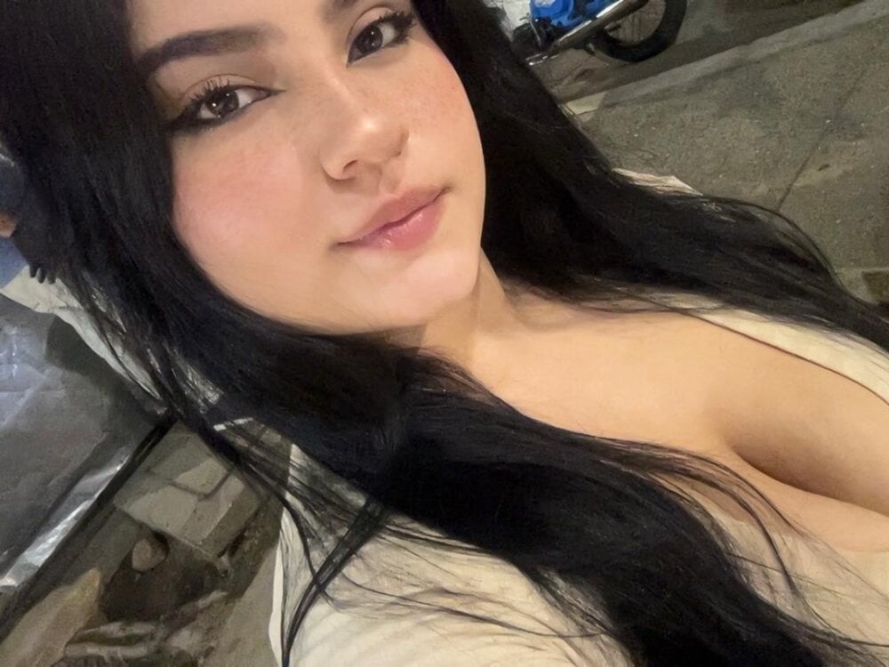 isabella_thomson7 Chatroom