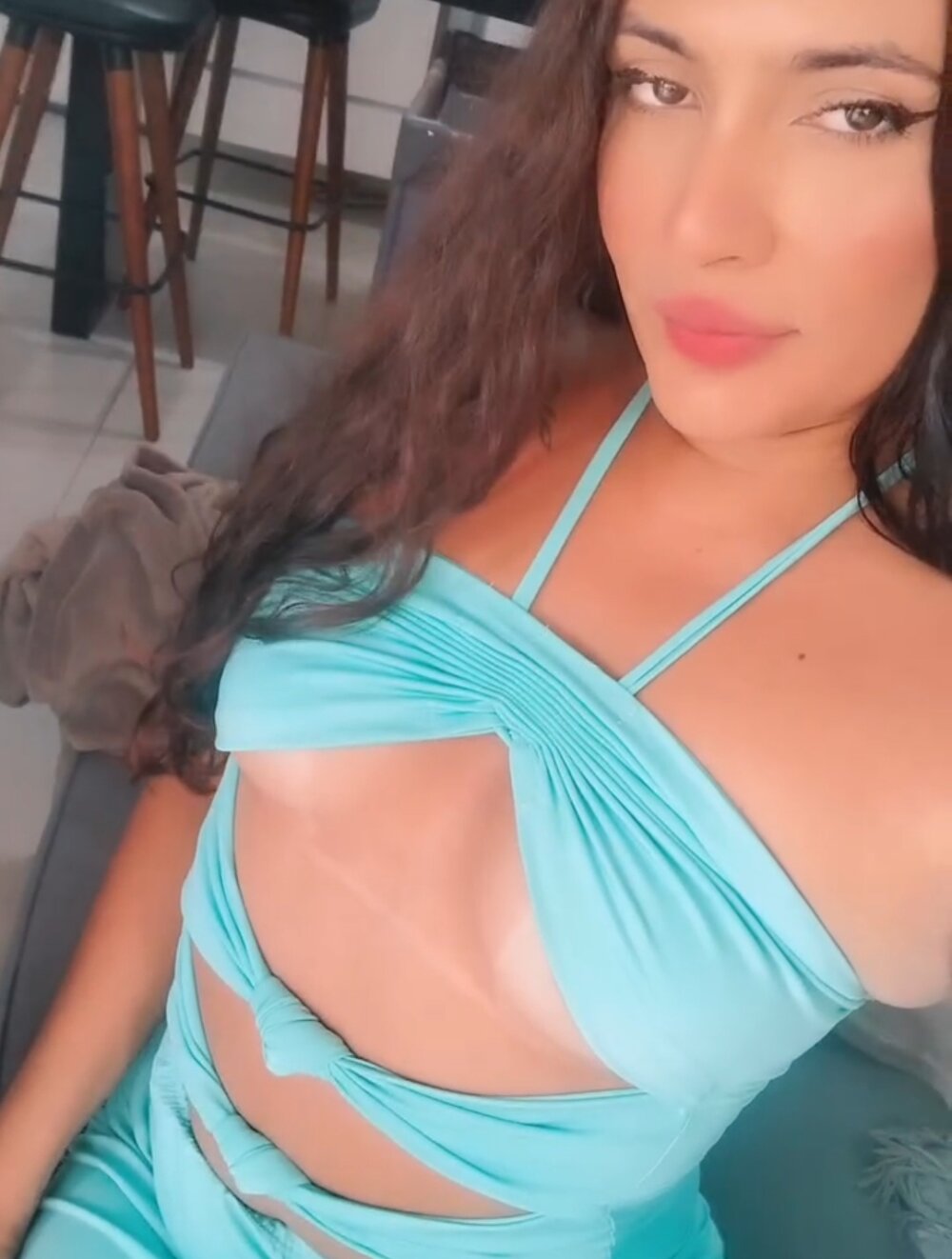 isistrans19 Chatroom