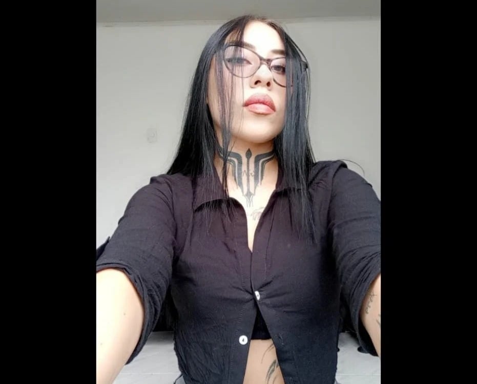 islan_rose Chatroom