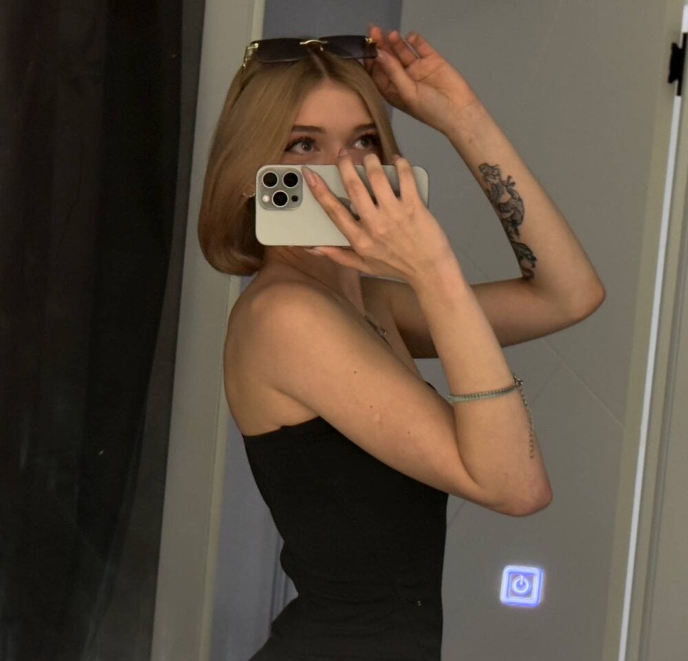 jeansharp Chatroom