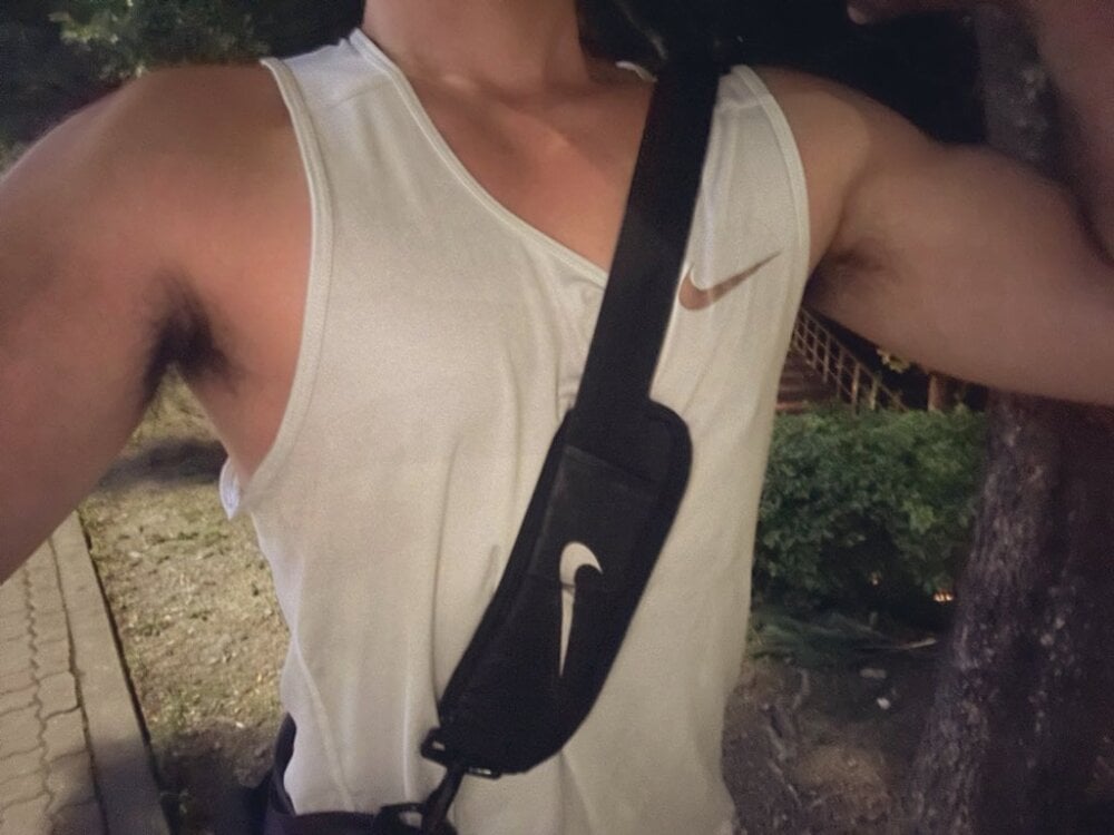 jerkoffhunk Chatroom