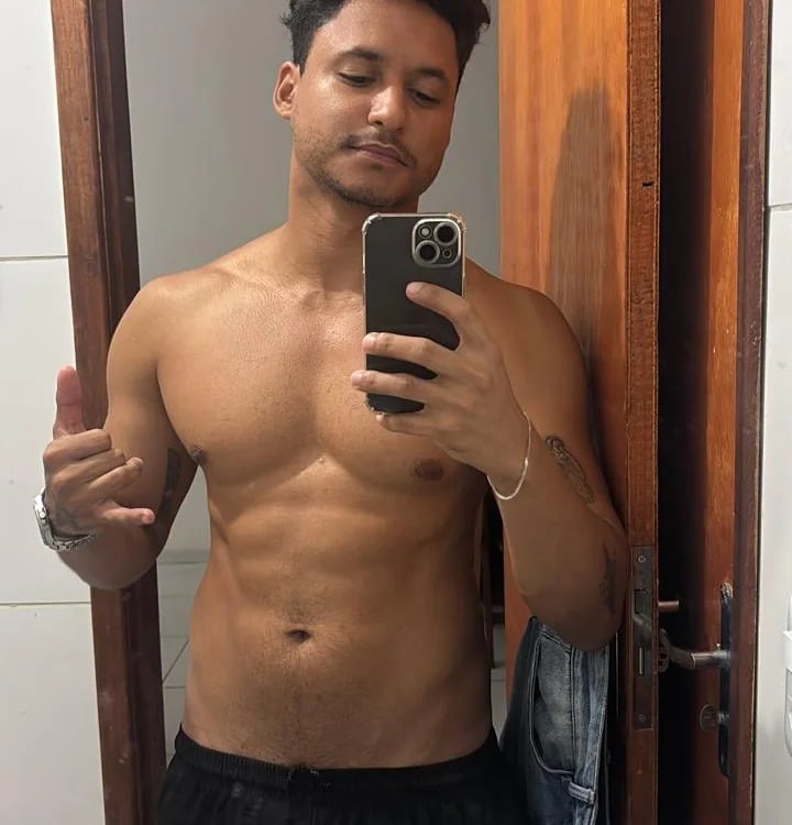 jholanda877 Chatroom