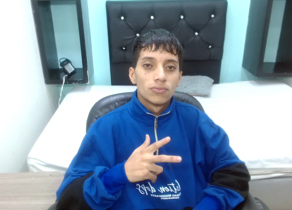 jl_brayan12 Chatroom