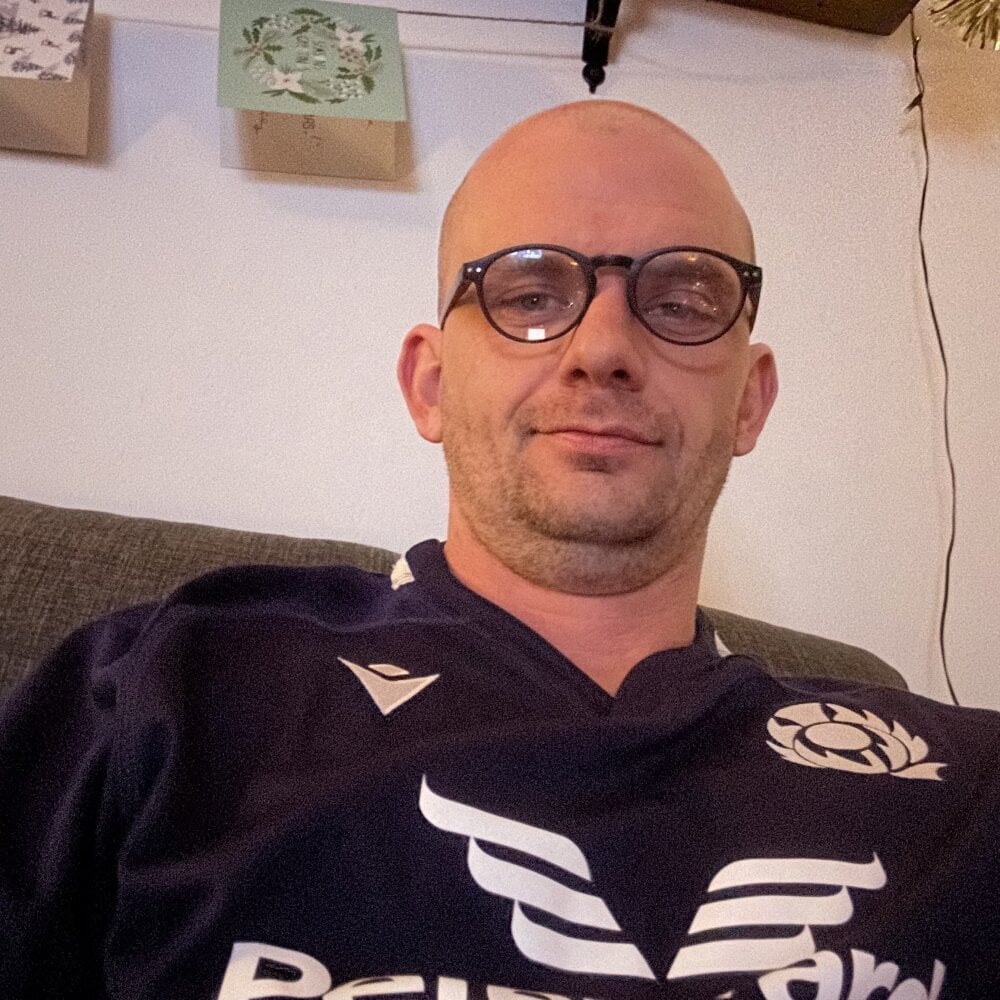 johnnydonkeycockscottish Chatroom