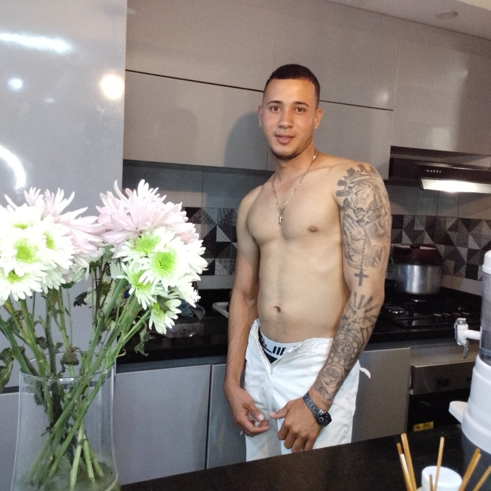 jose_smith20 Chatroom