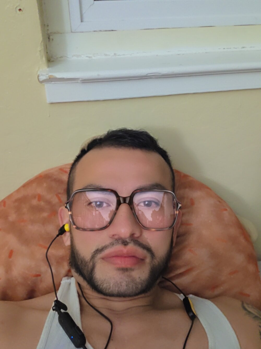 juanito12379 Chatroom