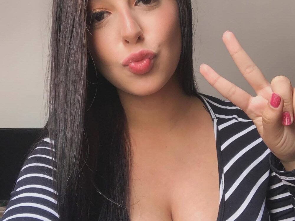 jujuarantes__2026 Chatroom