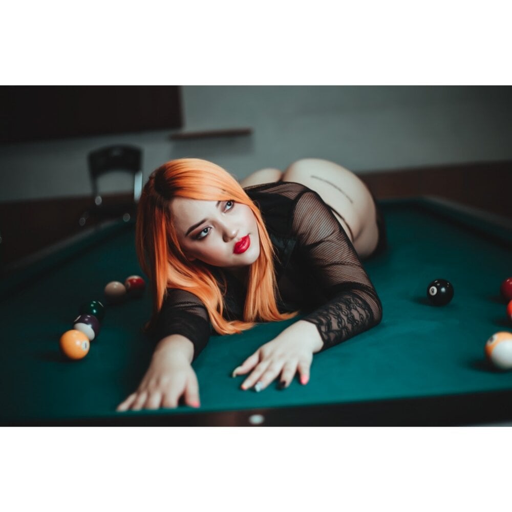 julinee_smithh Chatroom