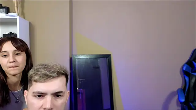 jumpingmodels Chatroom