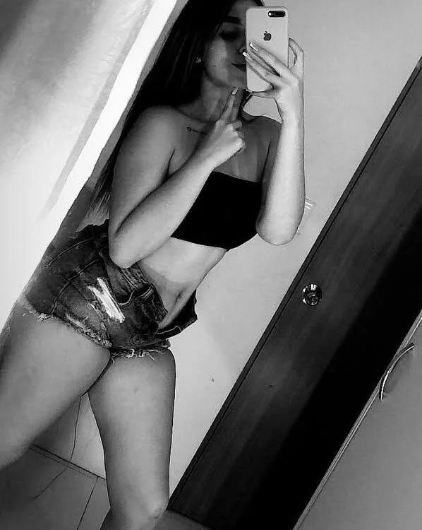 karola__ Chatroom