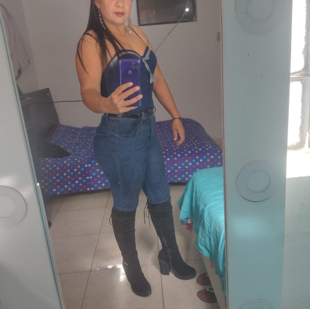 karolainalx Chatroom