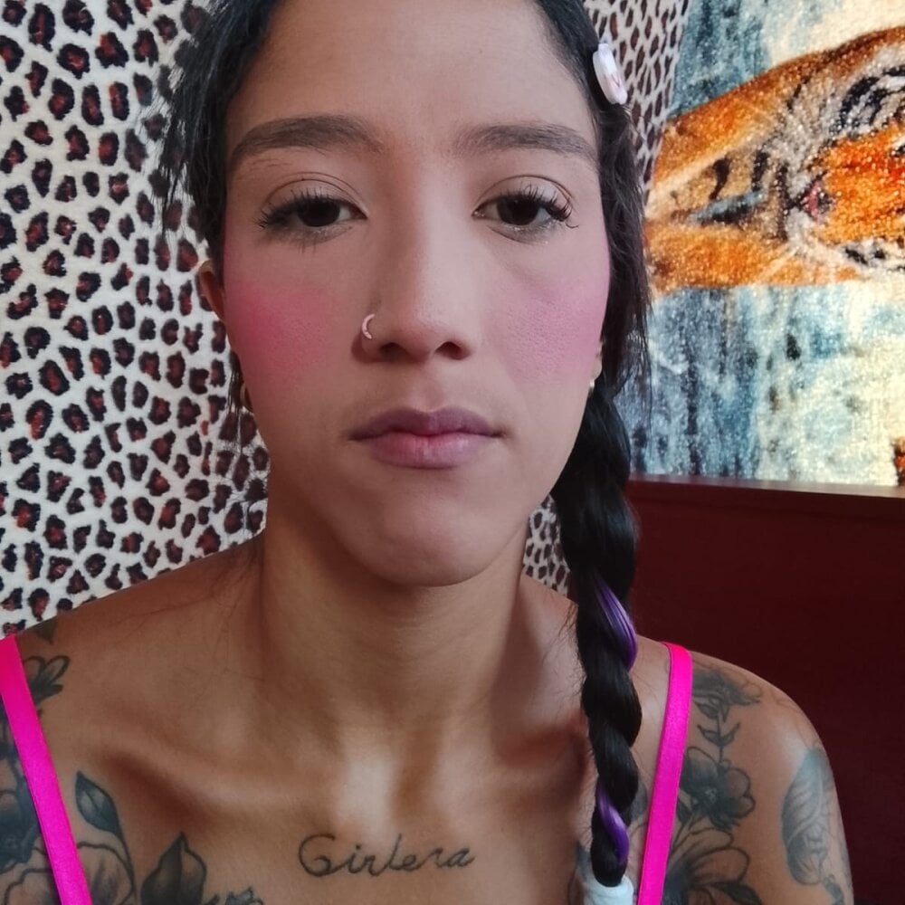 kataleyasantana1 Webcam Profile Picture kataleyasantana1 Chatroom