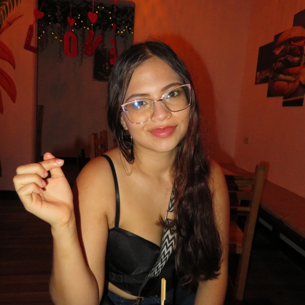 kattaleya_21 Chatroom